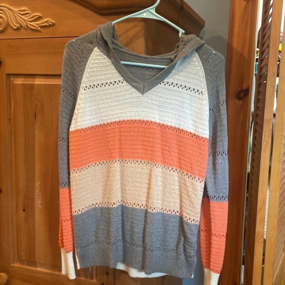 Hooded knit sweater. Size small